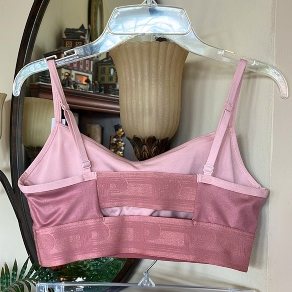 Brand New Victoria's Secret Pink Ombre Scoop Sports Bra & Ultimate Leggings Set - Picture 9 of 16